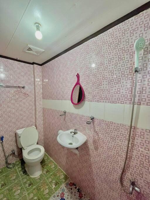 Precious Homestay Burgos  Eksteriør billede