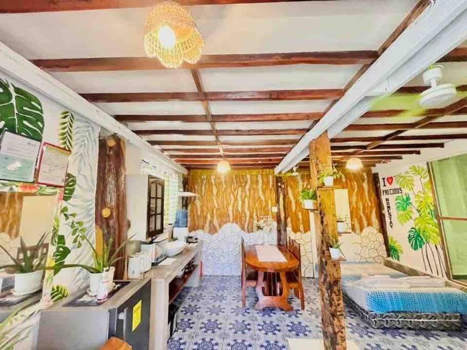 Precious Homestay Burgos  Eksteriør billede